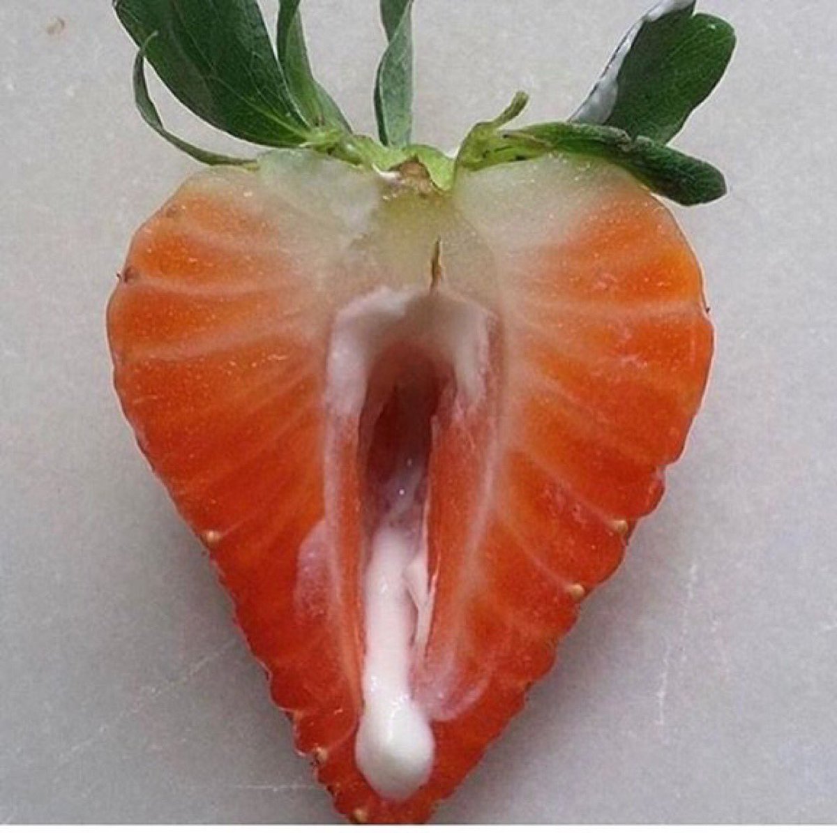 KImSanchez24's tweet photo. I love strawberries 🍓 , so juiced up. 😊 https://t.co/t44XnGOppy