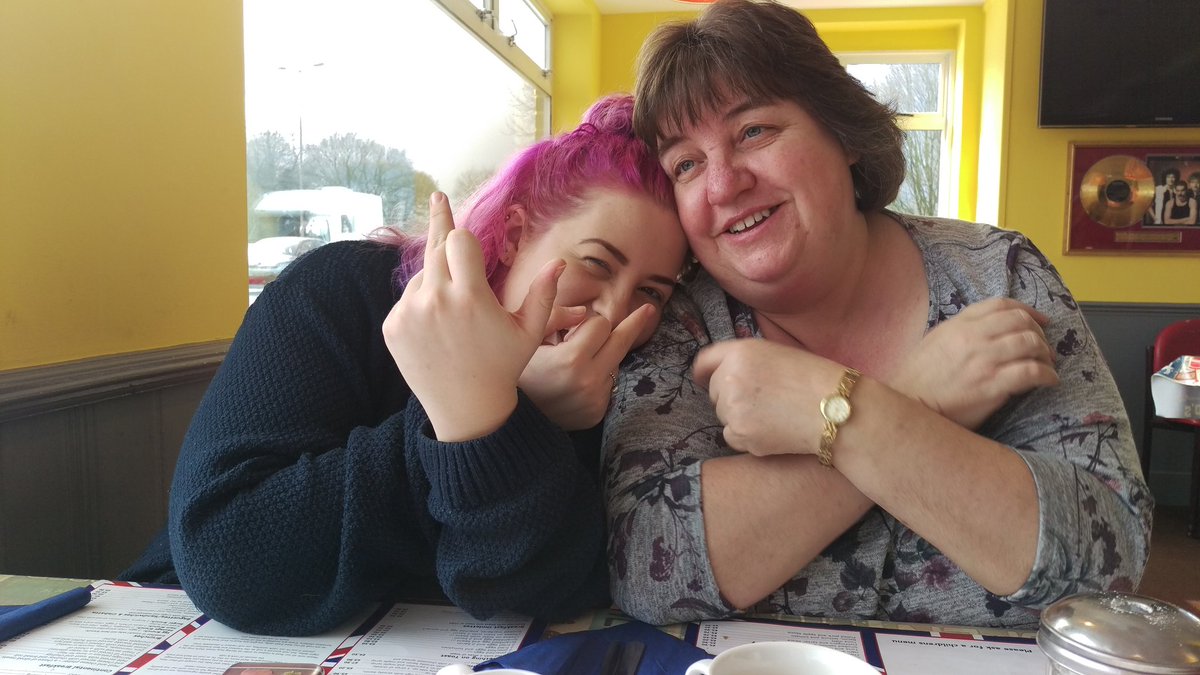 hctbn's tweet photo. With my girls at Bangers diner in Kent on our way to see @TheHannahRosie_ #BangingBreakfast https://t.co/Cacycala3y