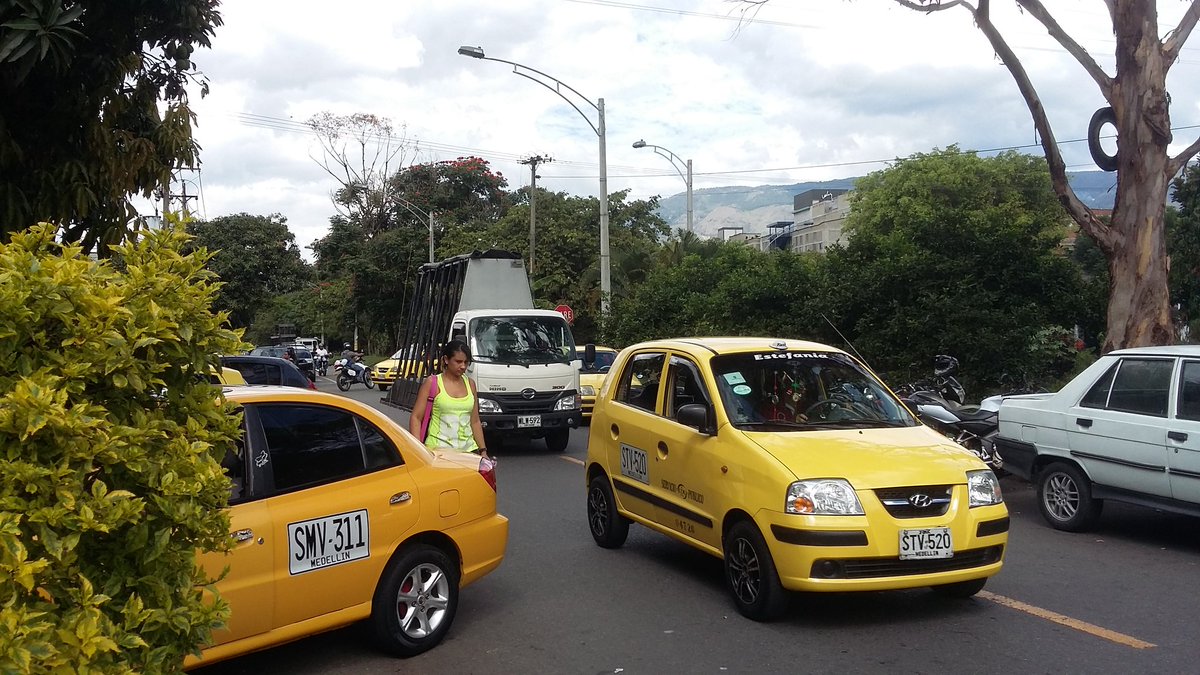 HarveyEchavarr1's tweet image. y para cuando carrera 55 entre la calle 24 y 25 barrio trinidad.?