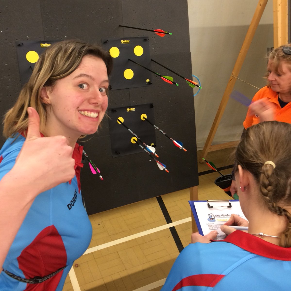 It's @AbsFisher in #TeamHB colours🤔 which means it must be the <a href="/beiterarchery/">Beiter</a> Hit-Miss Express!🎯🎯 <a href="/beiterhitmiss/">Beiter Hit-Miss</a>