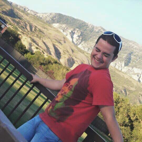 mardiithomas's tweet photo. 2 years ago today, the world lost the most incredible human being. I will forever & always miss my sassy brother #MichaelDylan ❤️💛💚💙💜🌈 https://t.co/tFY1ejVp85