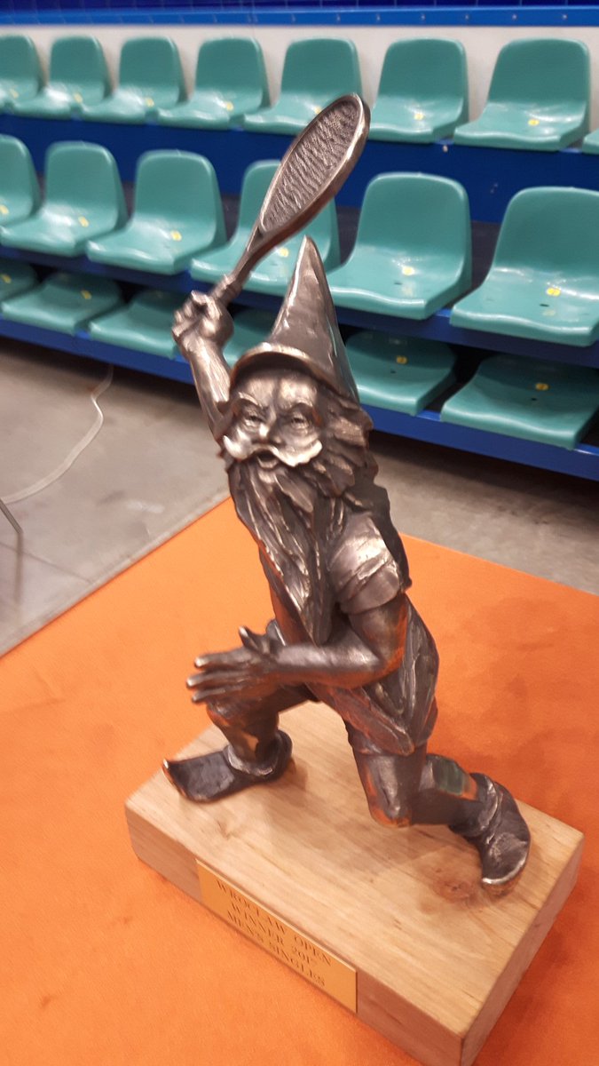 MartinMuras's tweet photo. Za chwile o to trofeum powalczy M. Przysiężny z J. Meltzerem Final #wroclawopen w Polsacie Sport z @DawidOlejnicza5 https://t.co/RAePdpcZCi