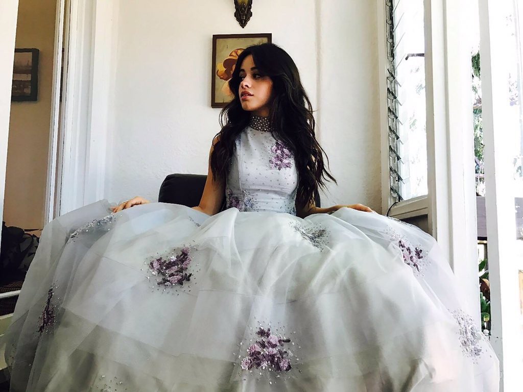 CCabelloChi's tweet photo. RT por nuestra princesa 

CAMILIZERS POWER

#MGK &amp; #CamilaCabello “Bad Things” #Mashup @radiodisney https://t.co/ei9NxemrFn
