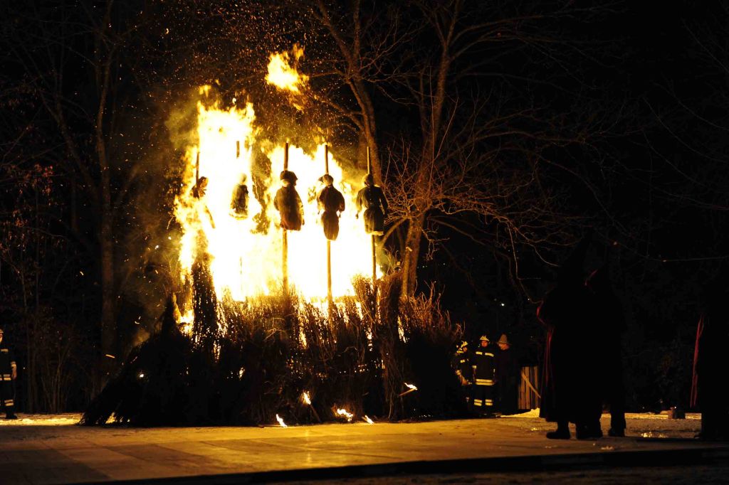 projectworkhub's tweet image. Il sorriso tra le fiamme (parte 3) projectworkhub.wordpress.com/2017/03/05/il-…