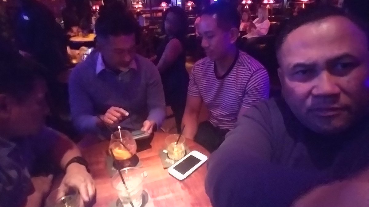 Last night's shenanigans Mike w/ <a href="/WhiteRabbitTruk/">White Rabbit Truck™</a> <a href="/RedDragonMarc/">Marc Tolentino</a> @joetolentino at #bluemartini