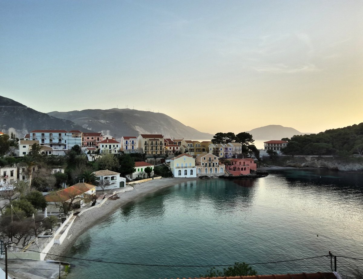 BraunisHorio's tweet photo. Spring is here and we wanted to show you how beautiful it is @BraunisHorio  @AvithosResort  ! https://t.co/6ewzrYBM0s