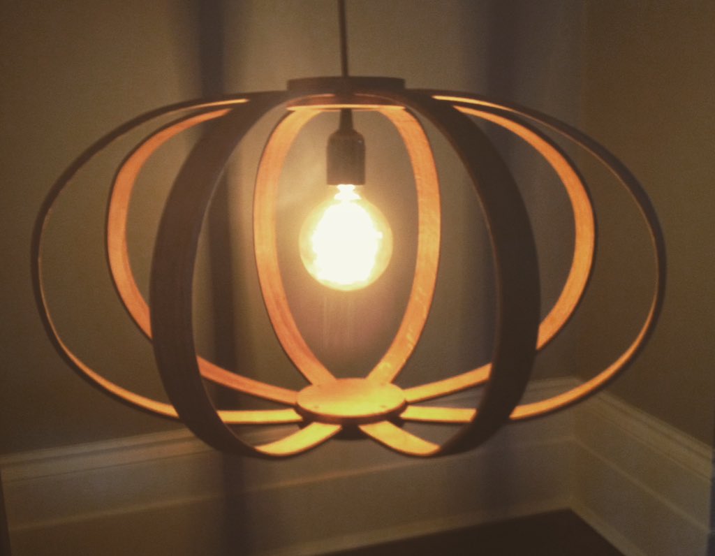 oakjoiners's tweet photo. #designerlighting #handcraftedlighting #lucentcrow https://t.co/IFRF4P8vDI