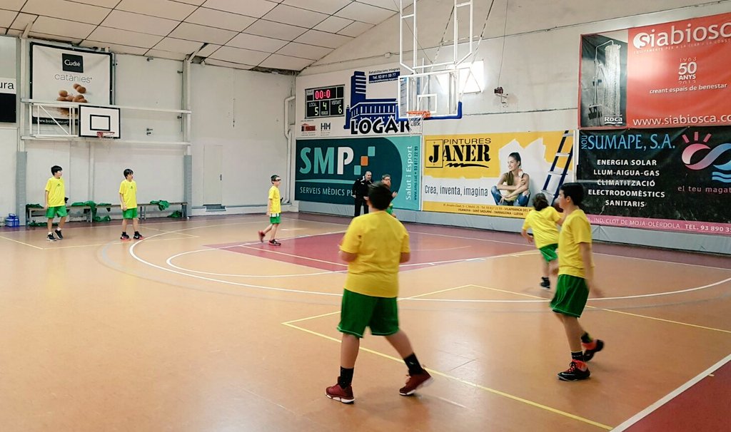 MamutsLesCorts's tweet photo. @SECASAL 41-54 #PreInfantilM Bon joc a ratxes i precipitació en altres #basquetmamuts 🏀🏀 https://t.co/hCQAXrFqjo