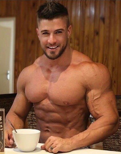 C6KDAxBWMAAI6Qk.jpg:large