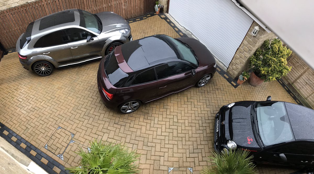 jonsanderstd's tweet image. Driveway goals😊