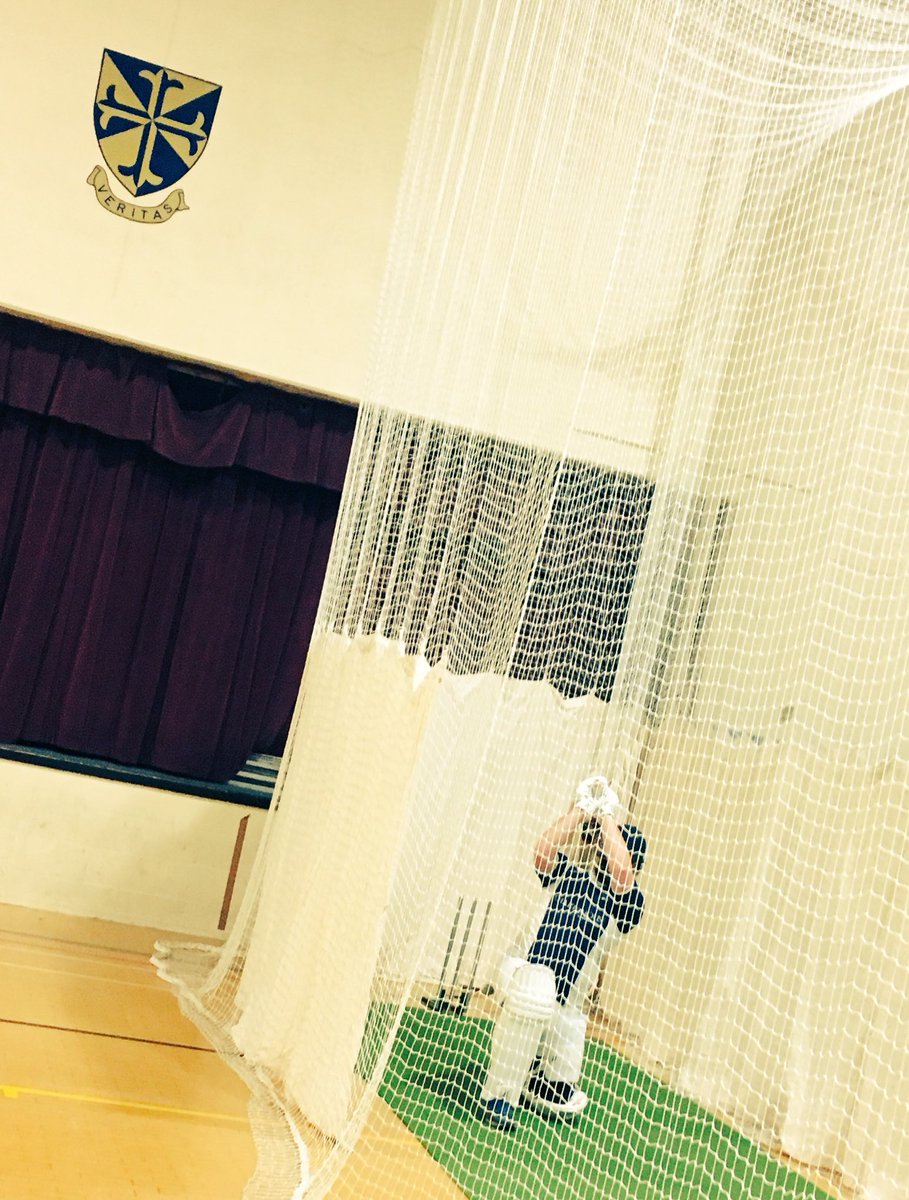 BrewoodCricket's tweet photo. Good session @StDomsBrewood once again. #cricket https://t.co/wsK0vatn68