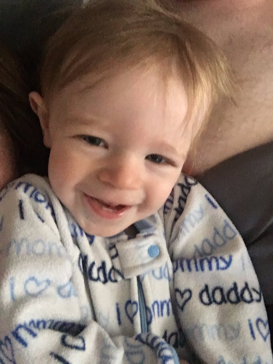 chrissysin's tweet photo. Morning cuddles with momma and dadda #connorlouis #theeichelmans #sundaymornings β€οΈ @radioguy78 https://t.co/KDGxIB7xTD