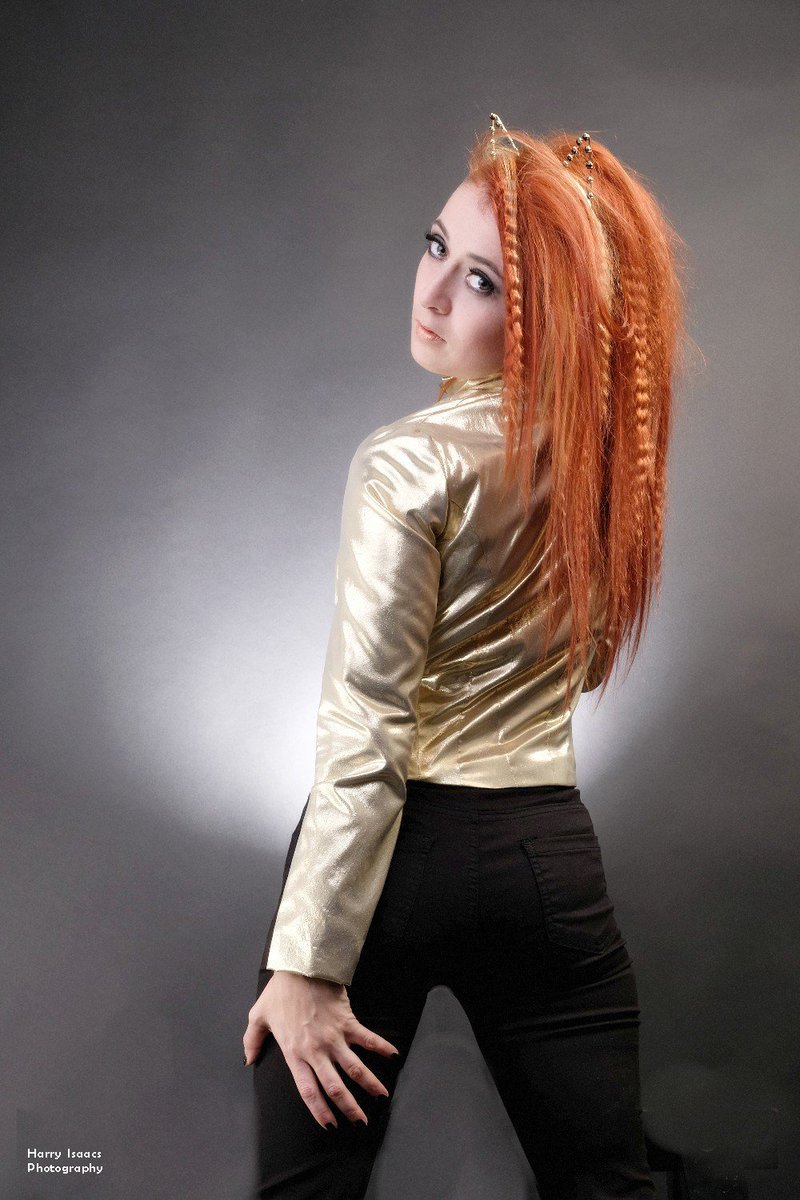 LBAmethyst's tweet photo. First shoot with Pheonix Red and Harry Isaacs Ph https://t.co/c98fFlkWiI https://t.co/KL3uvwRqna