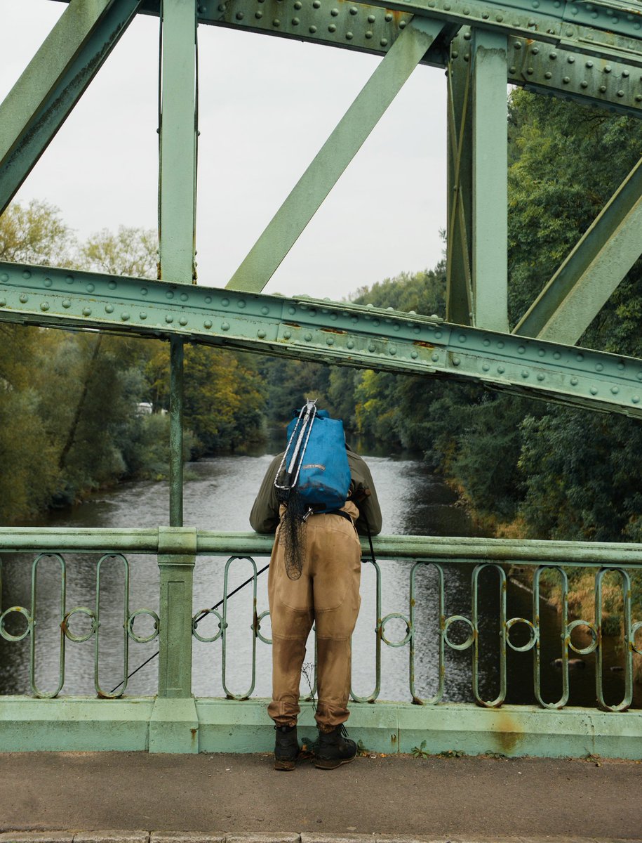 chalkstreamfly's tweet photo. Back to the #Usk in a few weeks; impossible to cross this bridge without having a look... 👀 @WUFoundation #wales #flyshing https://t.co/EEBp1syFc8