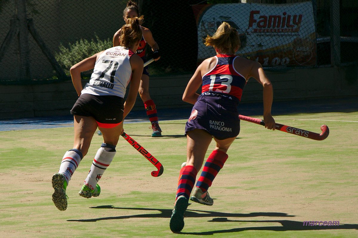 HockeyCordobe's tweet photo. #CopaMundoD
A las 13:30 hs se juega la final por el primer lugar del Torneo, se enfrentan Universitario y La Tablada en cancha de Athletic https://t.co/jgUFCdxrKE