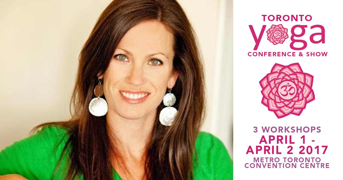 simplicityjenn's tweet photo. Come #flowitout with me @TheYogaConference. There is a class for Yogi's of all levels. https://t.co/dE9GI4Fkud #TOyogashow https://t.co/1BxuPCXLjI