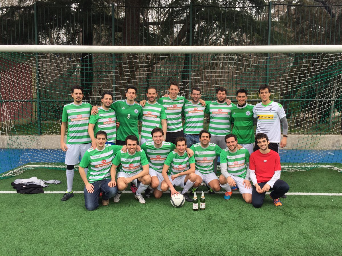 javieralfa's tweet photo. @MacetasTeam campeón de grupo !!!#campions #miracla #equipoTop https://t.co/8izy7K2Sod