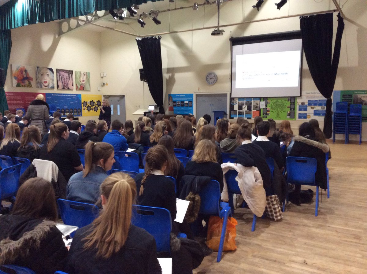 GSHS_English's tweet image. An amazing first set of English lectures on Wednesday. Well done Year 11. See you all again this Wednesday!