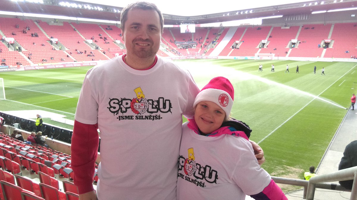 nalimsla's tweet photo. #spolujsmesilnejsi https://t.co/0zDO1lfOcG