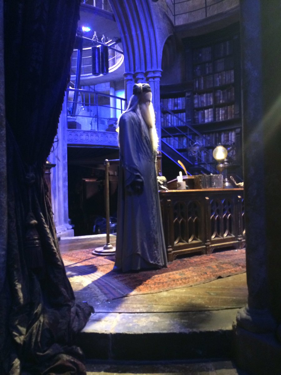 MsHunt_Teach's tweet photo. Perfect Potter-themed boarders' day out! #Hogwarts #BoardingSchool #WBTourLondon https://t.co/wxZm3WELsE