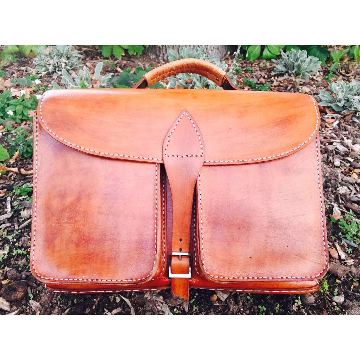 ellotrends's tweet photo. @PYBGauteng please retweet. Brand name: Ellophanto. We manufacture genuine leather products. Email: ellophantotrends@gmail.com 📱0835078496 https://t.co/G9qyx5PxYm