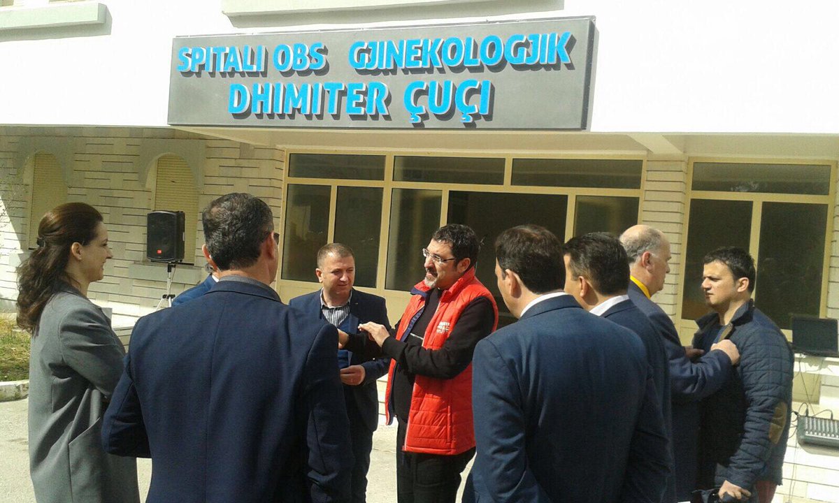 bledicuci's tweet photo. Në inagurimin e bustit të Dok. Dhimiter Çuçi, emrin e të cilit do mbajë dhe marteniteti i Gjirokastrës. Premtim i mbajtur i PS. https://t.co/GSSZ0JikkI