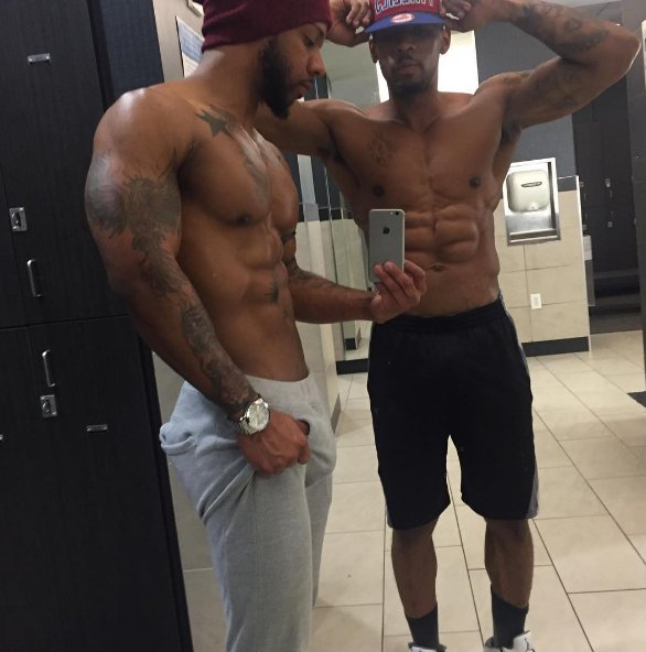 tyronewells1126's tweet photo. Gym day almost done! https://t.co/HeXYt4Oarm