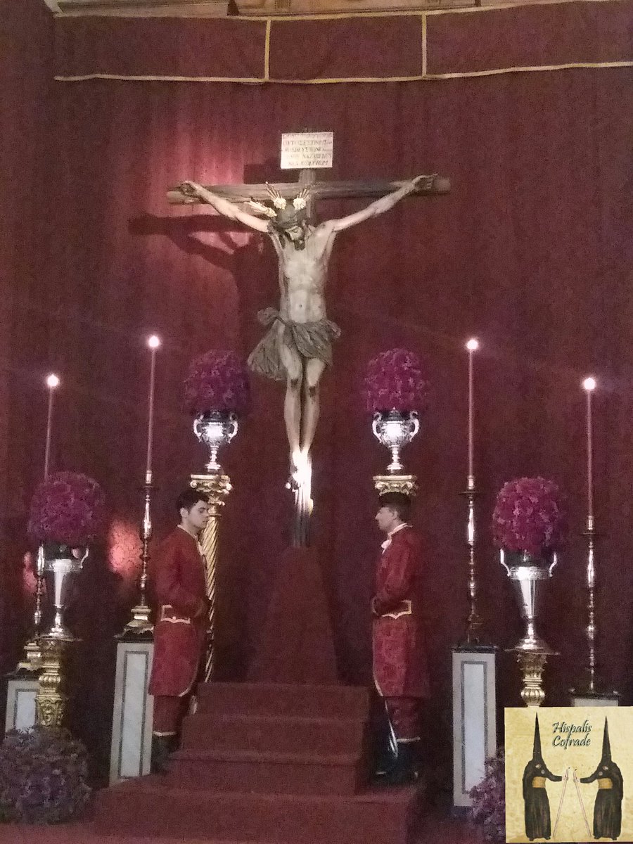 HispalisCofrade's tweet photo. Fotos en directo del solemne Besapies al Santísimo Cristo del Desamparo y Abandono de los @DoloresdelCerro. https://t.co/u7cJ0IPISM