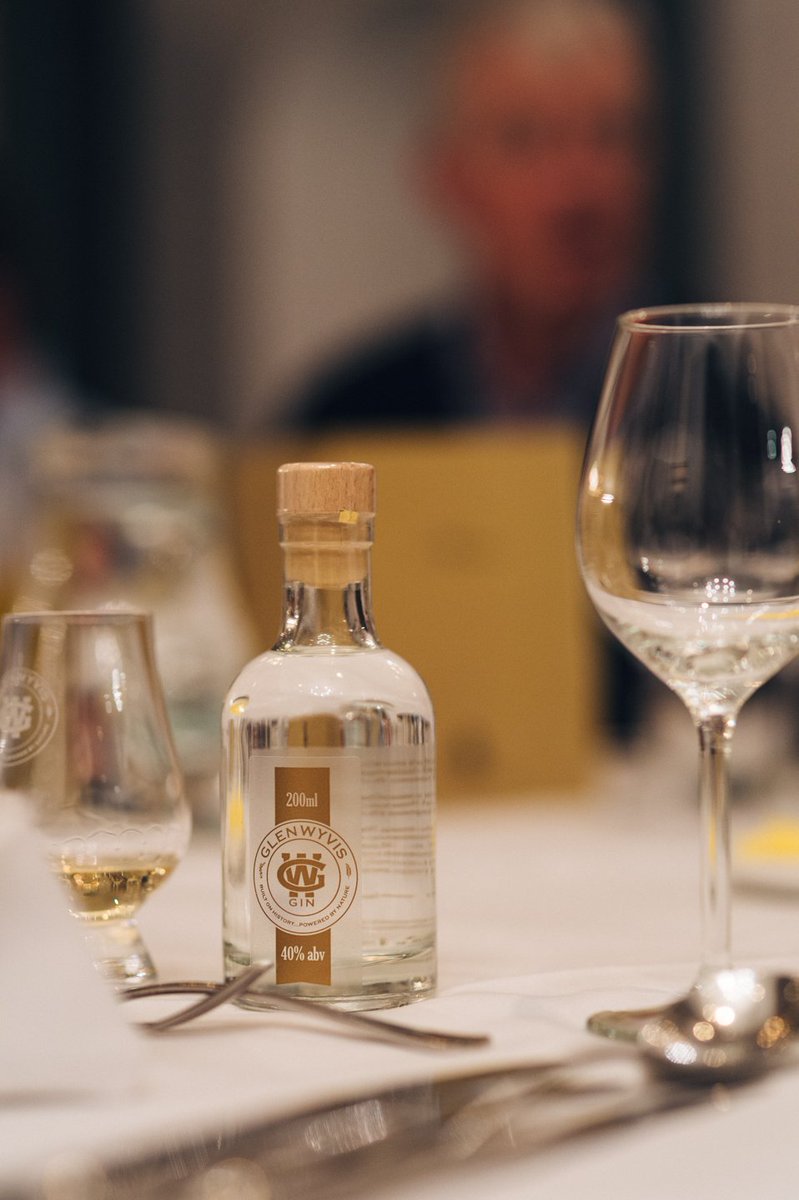 DesignMasters17's tweet image. There was even room for #whisky and #gin tasting at the #Designmasters17 @kingsmillshotel