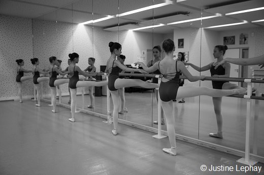 #CetteSemaineSurDALP Conseil pratique, mal de dos pendant un cours de danse : comment y remédier, quand s'inquiéter. ln.is/com/CLy9Z