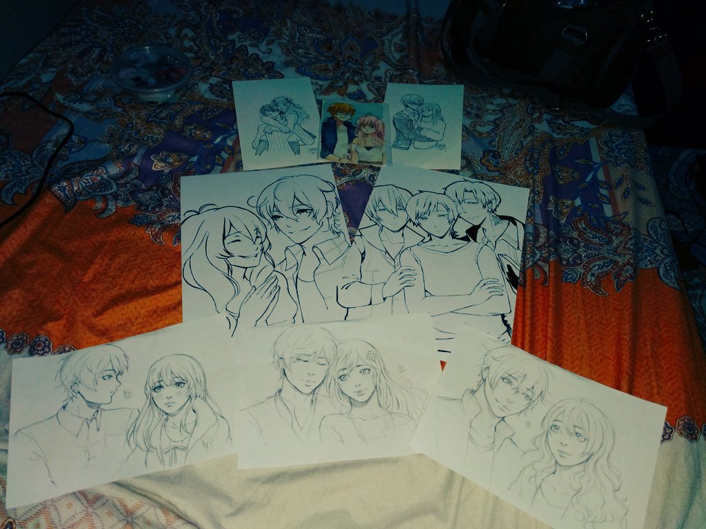 itouyas's tweet photo. horrid lighting but my comm loot from @athy_fy @skaderpalicious #gmchan and #toeknee πππππβ¨β¨β¨β¨β¨ thank you so much aaaaAAAAAπππ https://t.co/7byuJFoBey