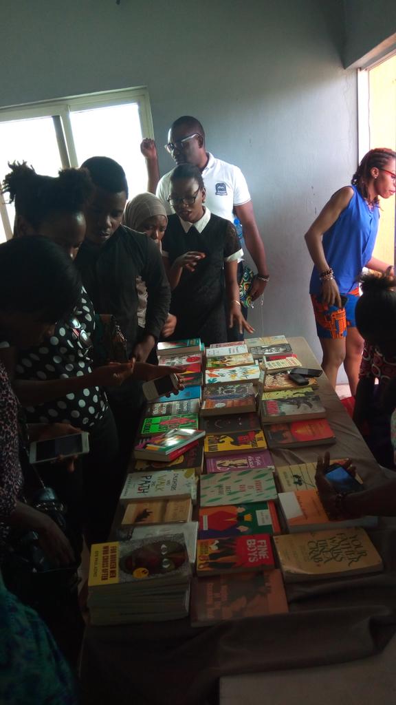 curatecultureng's tweet photo. Short breaks are for buying books at the #BookHubTheEvent https://t.co/VbDHSSZ09b
