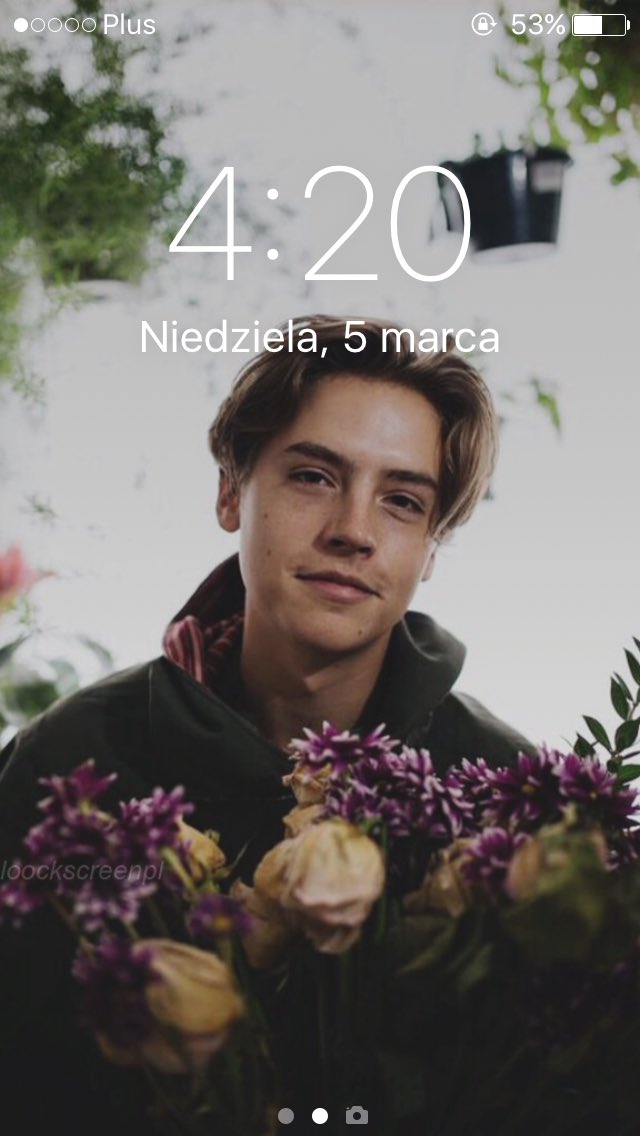 loockscreenpl tweet picture