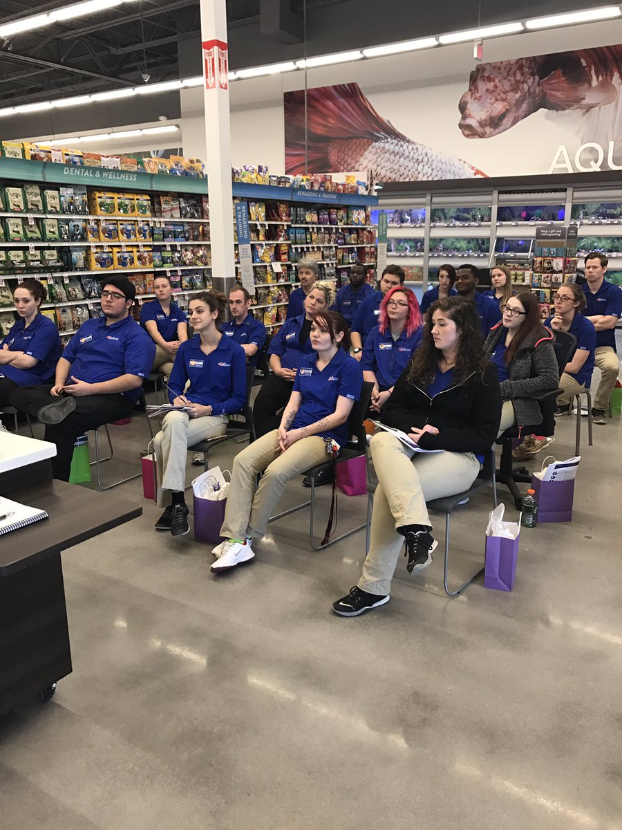 CoastalPETM's tweet photo. Lots of learning happening at #CAREWeekend @Petsmart2700 in Hinesville. What a great team! #NewPetSmart @associateportal @DarinFarmerPETM https://t.co/HFplAcEYga