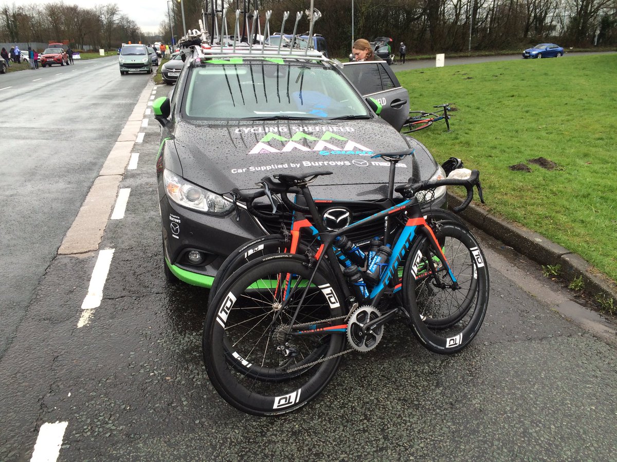 CYCLING_SHEFF's tweet photo. 1st race,1st podium.@CharlieRenshaw sprints to 3rd @ Pimbo.stirling work from the lads.#grimday https://t.co/FyrA2lLQFp
