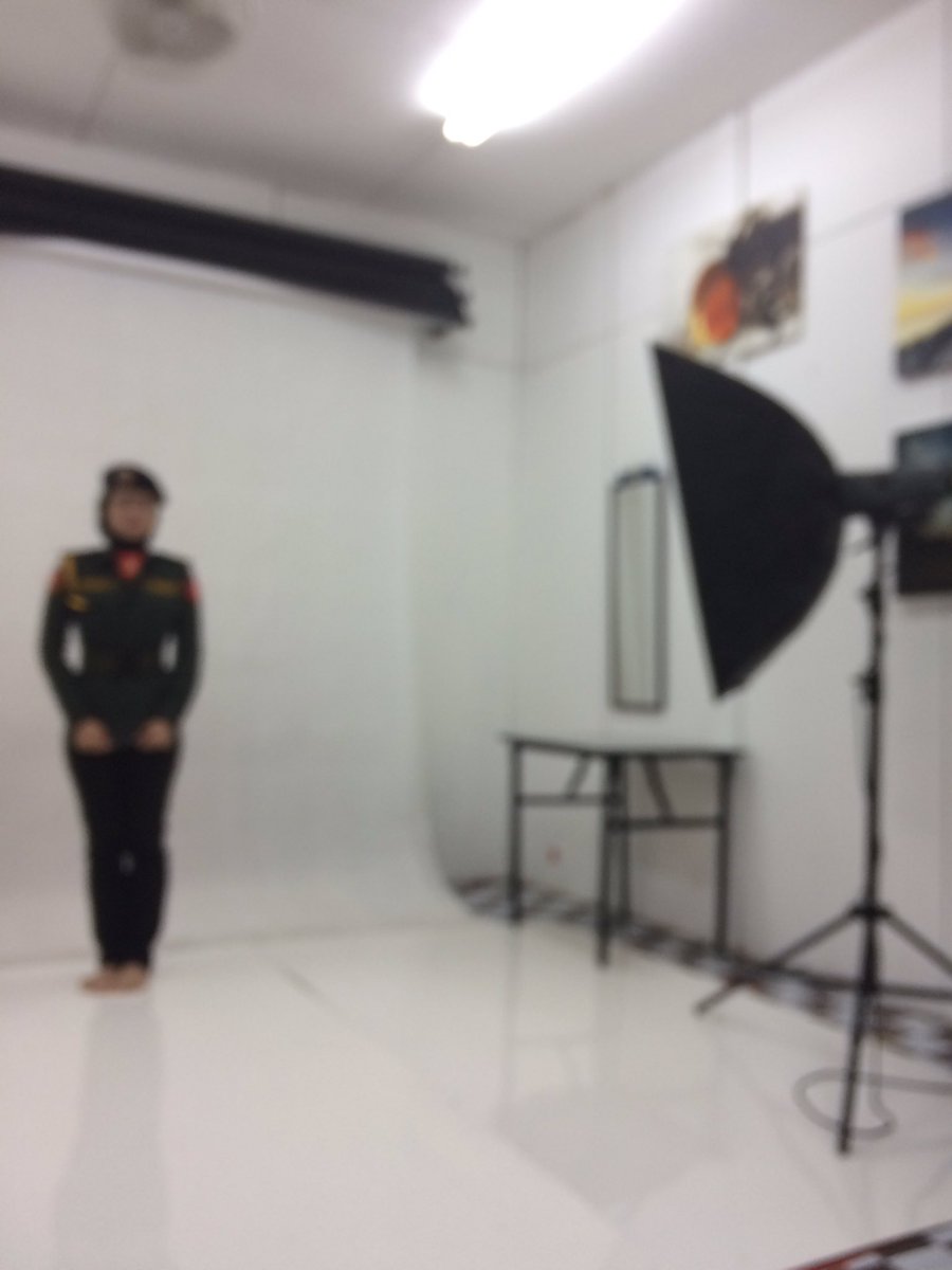 kfgraphy's tweet photo. Photoshoot abang kakak komander 👍🏻💪🏻💪🏻 https://t.co/1XPoFaBq0B