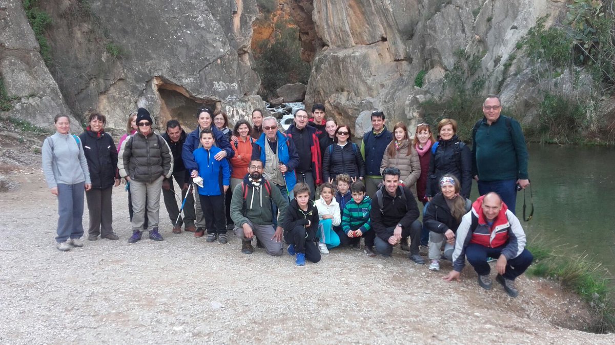 nyceducacion's tweet photo. Hoy hemos tenido jornada excursionista con voluntariado ambiental #TorrentVerd de @Ayto_Torrent #RutaDelAgua #PatrimonioDelAgua #Chelva https://t.co/1lf3pgpOw1