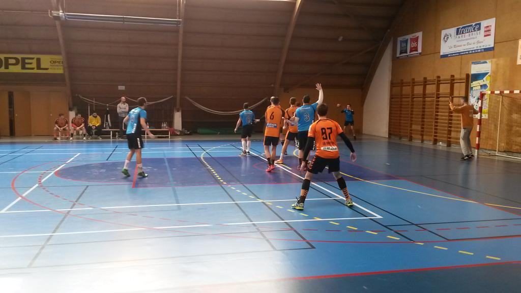 ussainteshb's tweet photo. Très belle victoire des Seniors G2 à Rochefort sur le score spectaculaire de 43 à 33 !#US_ensemble #ExcellenceRegion https://t.co/f9Zg6R63fY