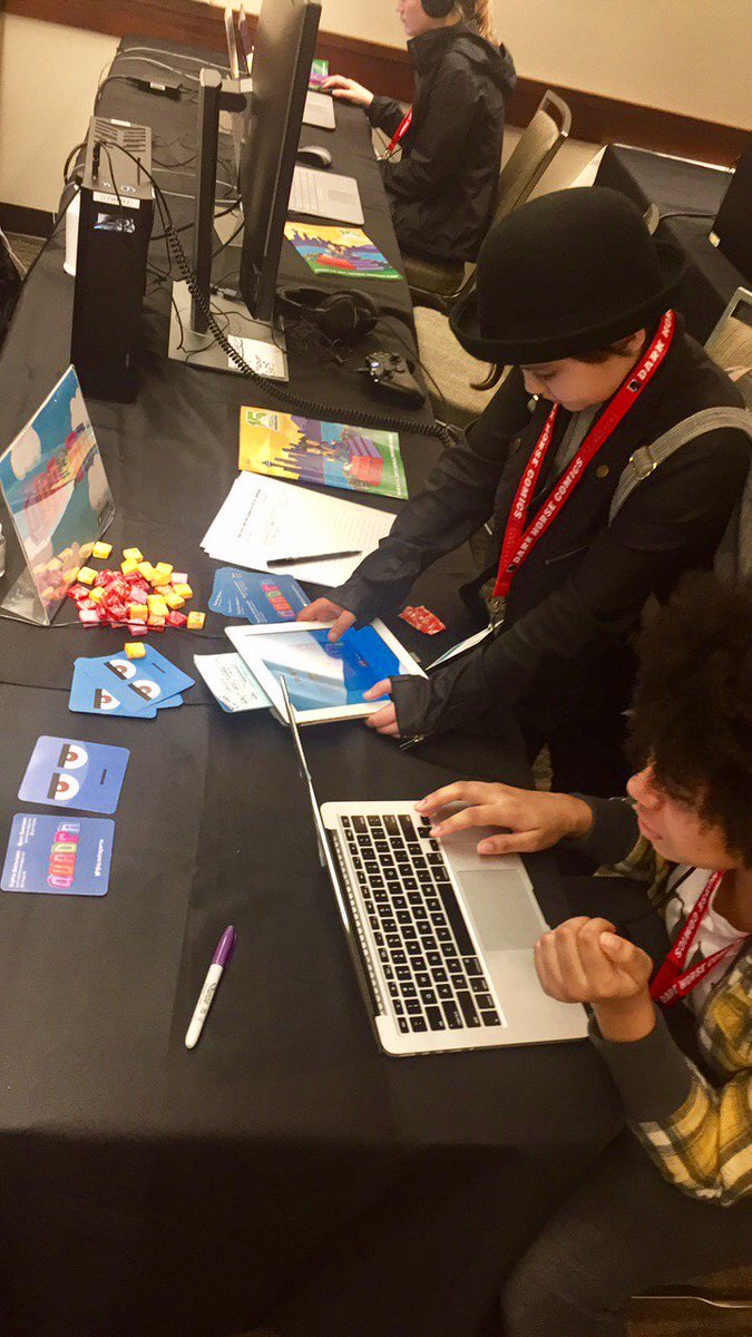 quadragame's tweet photo. Last day of comicon! We'll be in room 212 until 5p, no badge required for this room. Don't be a square, play Quadra 💟 #ECCC2017 #indiegame https://t.co/d6BtemEcXg