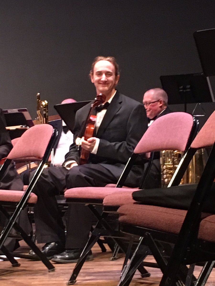 MrsLoriCheney's tweet photo. Great concert by #SEOSO featuring a wonderful lesson about diversity & working together to create music. Proud of Alex! https://t.co/0UyLLBATOj