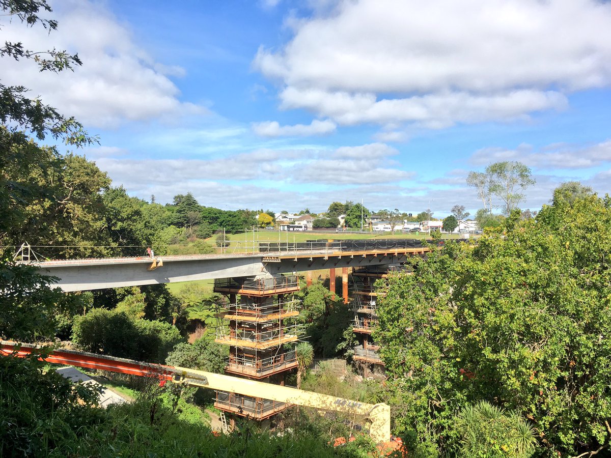 Progress on the Alford St bridge over Oakley Creek, as seen from <a href="/UnitecNZ/">Unitec</a>. Can't wait to ride &amp; walk across this transformative link!