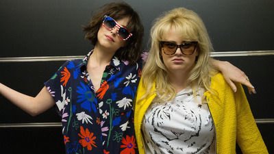 Plym_Gauy's tweet photo. Gonna cling onto Sunday!!! #baileys #HowToBeSingle #sodoffmonday https://t.co/qxWagzOURD