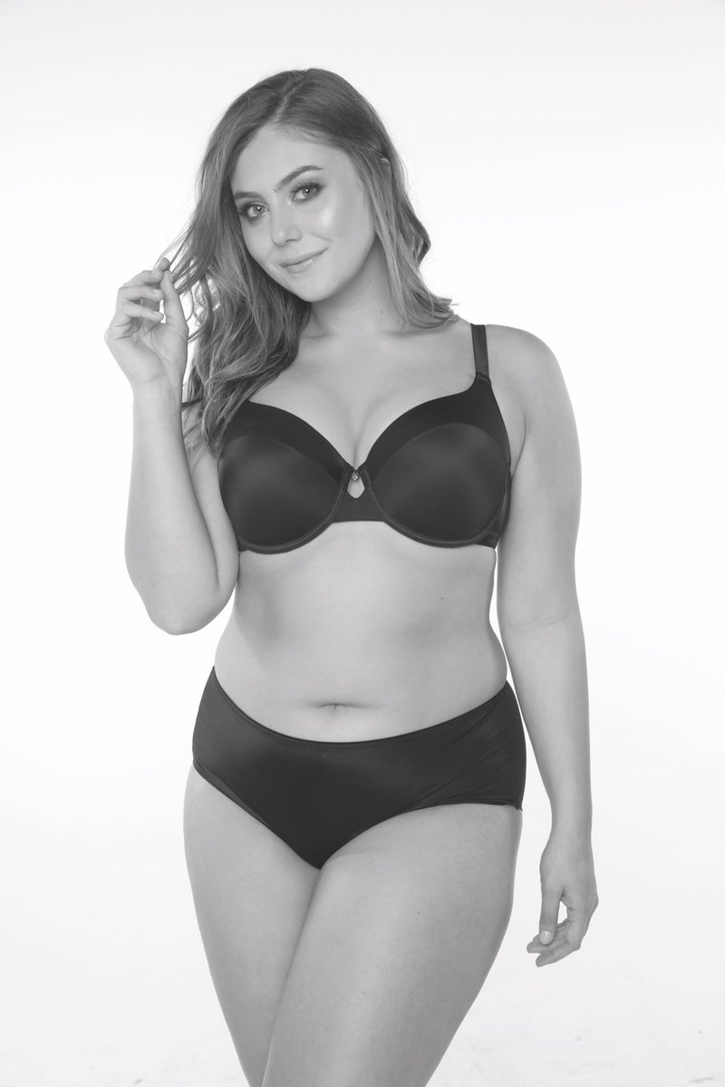 CurvyCouture1's tweet photo. You deserve it all! Always feel comfortable and look fabulous with Curvy Couture underneath. 💋 
#TShirtBra #Lingerie #UpToHcups https://t.co/4FNbFeGPcP