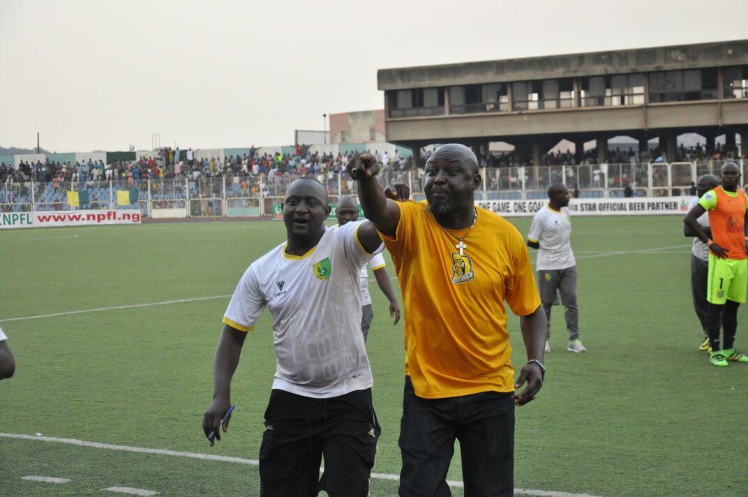 NPFL FIGHT BREAKS OUT IN IBADAN BETWEEN SHOOTING STARS SC AND PLATEAU