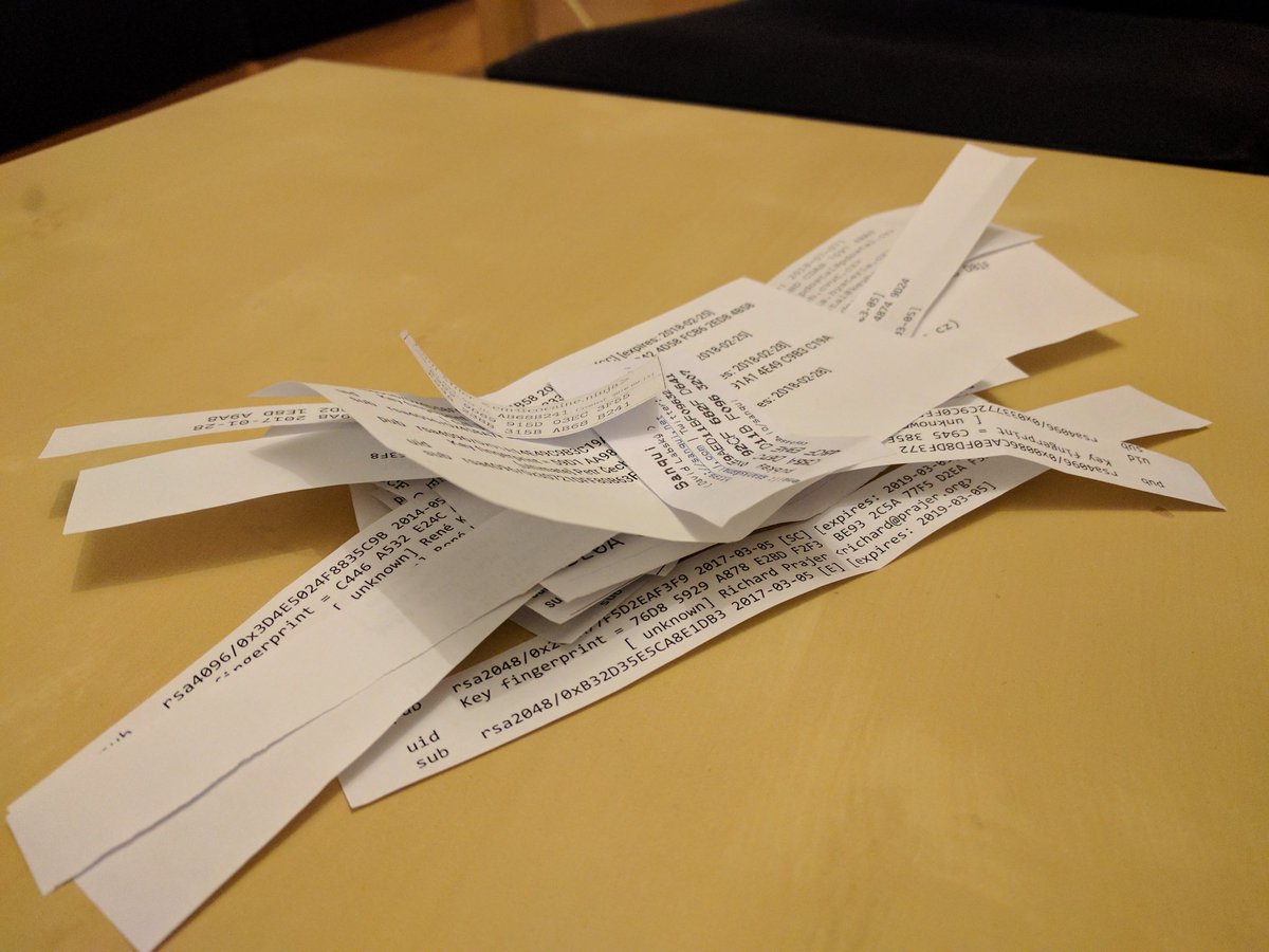 Oskar456's tweet photo. Uff, hromada papírků z #PGP #KeySigning #InstallFest zpracována. Neexistuje nějaké více user-friendly řešení, třeba s QR kódy? https://t.co/wQmCRpphIV