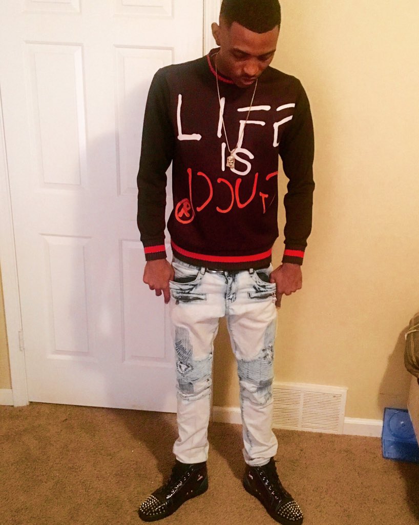 Real1TMoney's tweet photo. 💰💰#TBM #SUPA #RipMikeP https://t.co/QEC7f1EFUV
