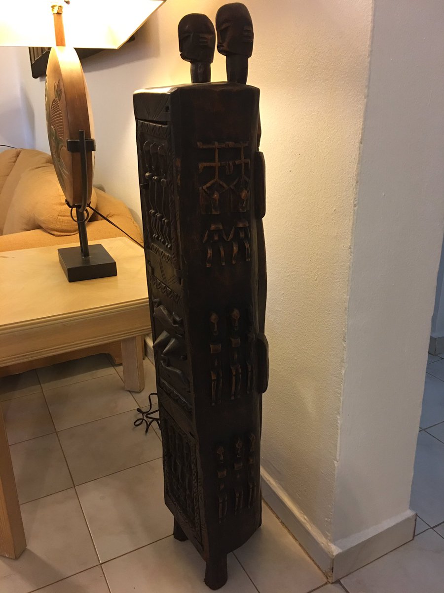 JefferySalaiz's tweet photo. Todays #acquisition #Bamako #craftshopping 100+degrees Gotta stay #hydrated Best part @ #Mali is her people #culture #art #Africa #diplomacy https://t.co/lYJGxvnQeT