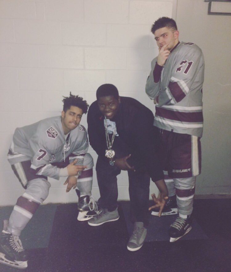 zmurphy09's tweet photo. Happy birthday locker/dance buddy @TyreseMurph9 #champs #swang #megatouch https://t.co/UdFsQenkOn