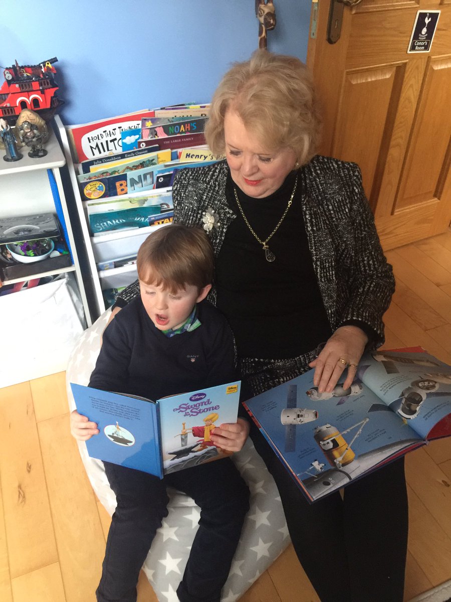 RetailDes's tweet image. Still celebrating #worldbookday with nanny Eilish @stfrancisp