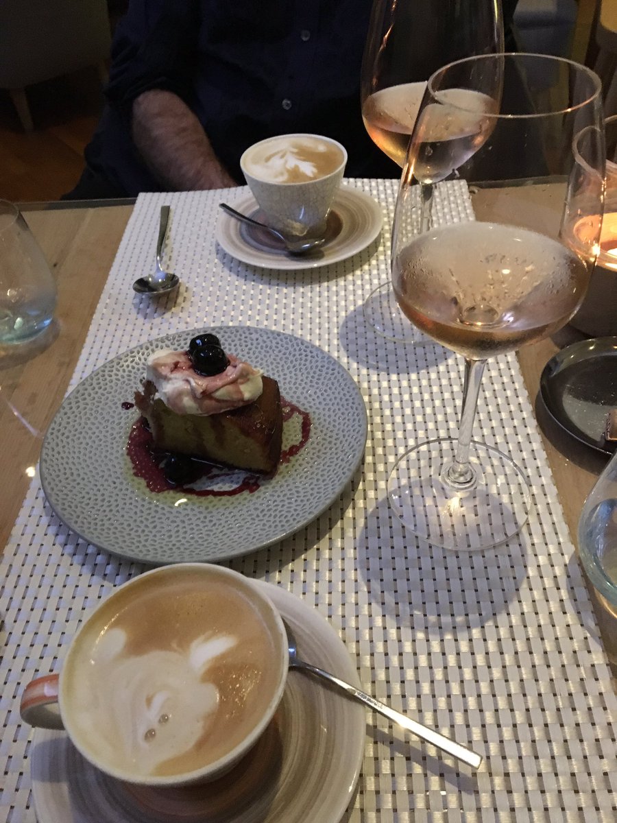 JulianeDetweilr's tweet photo. Fantastic meal @malibubeachinn #cbcmalibu #chefcodydickey #carbonbeachclub https://t.co/Fqpjcbhovq
